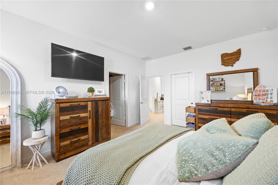 Furnished interior view inside a new home in , Pompano Beach (Image 24).