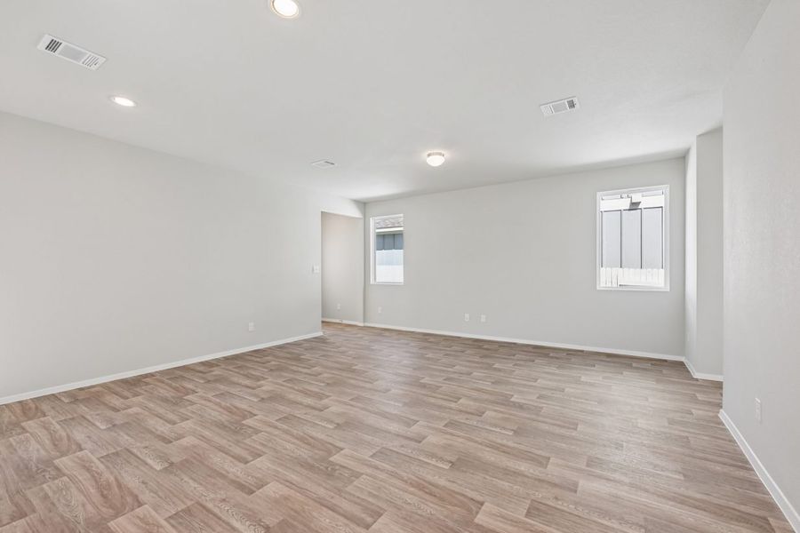 Spacious, unfurnished interior of a new home in Harvest Ridge, Elgin (Image 10). Spacious, unfurnished interior of a new home in Harvest Ridge, Elgin (Image 10).