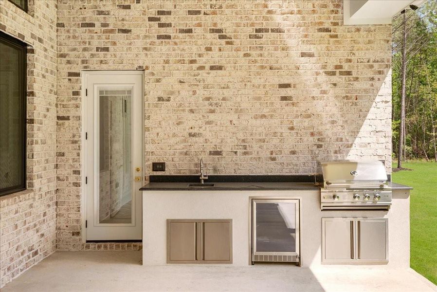 Exterior details and patio area of a home in , Montgomery (Image 32).