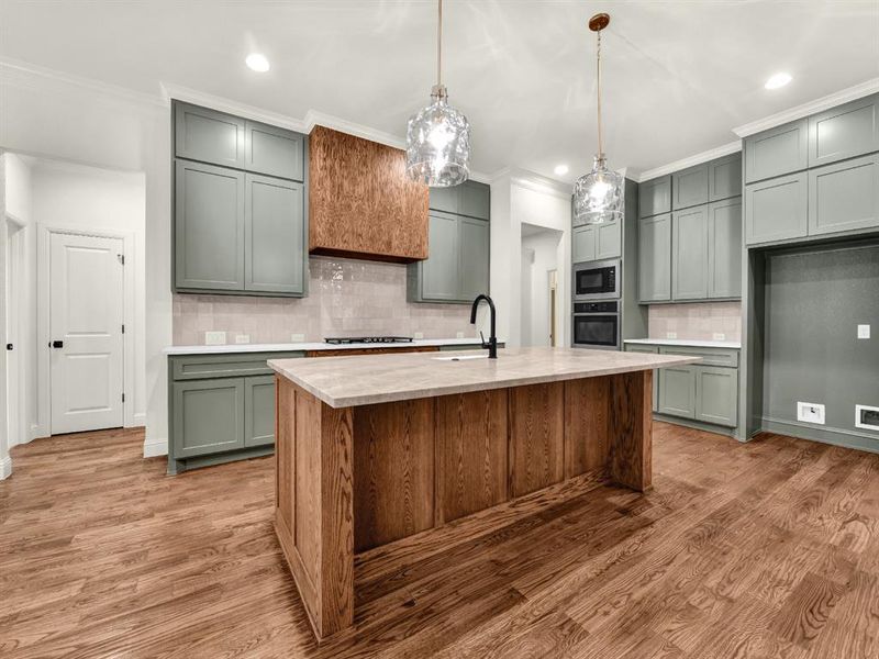 Furnished interior view inside a new home in , Weatherford (Image 9).