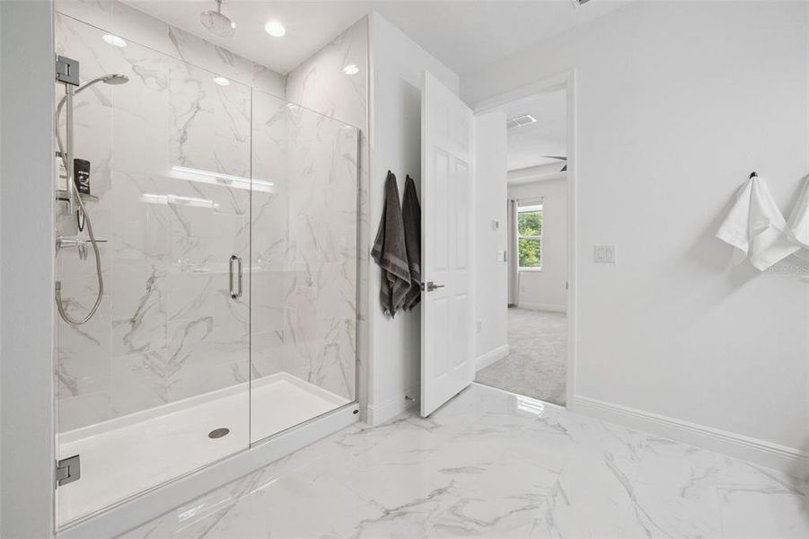 Furnished interior view inside a new home in , Mount Dora (Image 47).