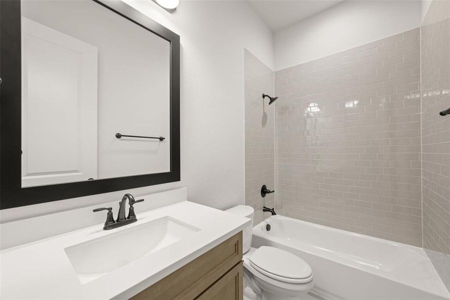 Furnished interior view inside a new home in The Retreat - Phase 1, Waxahachie (Image 11).