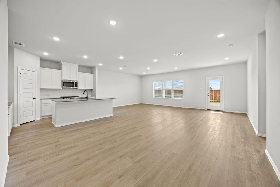 Representative unfurnished interior of a home built from the Jackson by Cambridge Homes in Ribbonwood, Aubrey (Image 12). Representative unfurnished interior of a home built from the Jackson by Cambridge Homes in Ribbonwood, Aubrey (Image 12).
