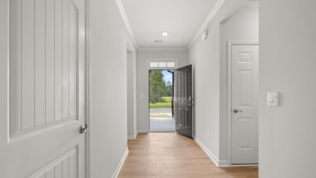 Spacious, unfurnished interior of a new home in Fairway 17 at Mirror Lake, Villa Rica (Image 19).