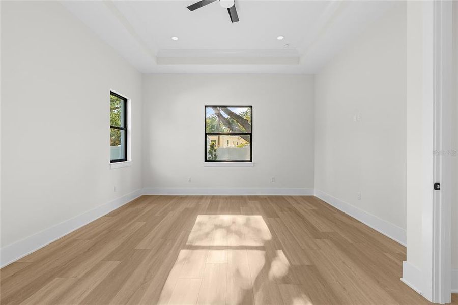 Spacious, unfurnished interior of a new home in , Safety Harbor (Image 33).