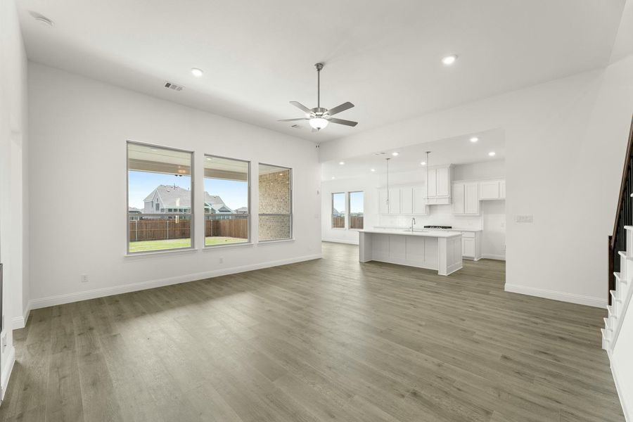 Spacious, unfurnished interior of a new home in Park Trails, Forney (Image 21).