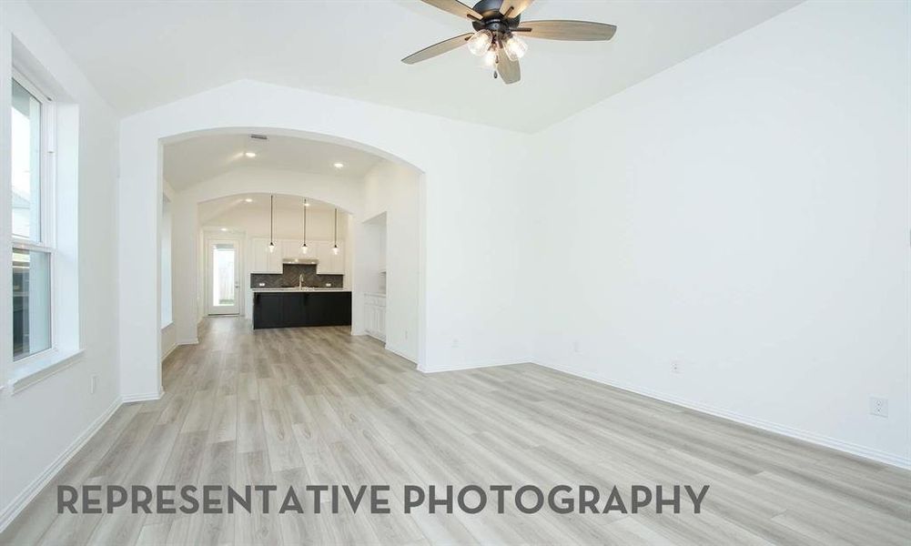 Spacious, unfurnished interior of a new home in Creekshaw, Royse City (Image 13). Spacious, unfurnished interior of a new home in Creekshaw, Royse City (Image 13).