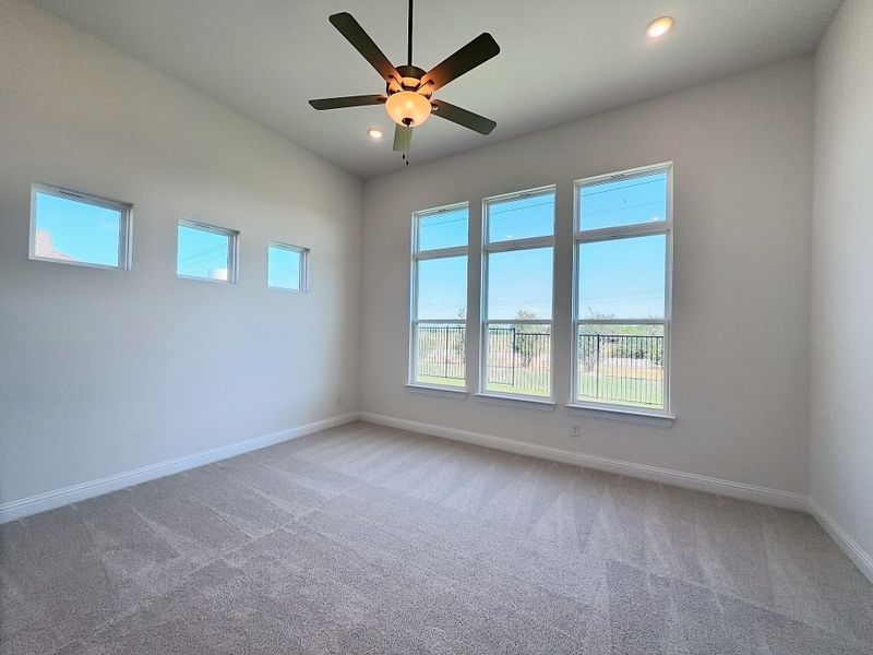 Spacious, unfurnished interior of a new home in Polo Ridge, Mesquite (Image 18).