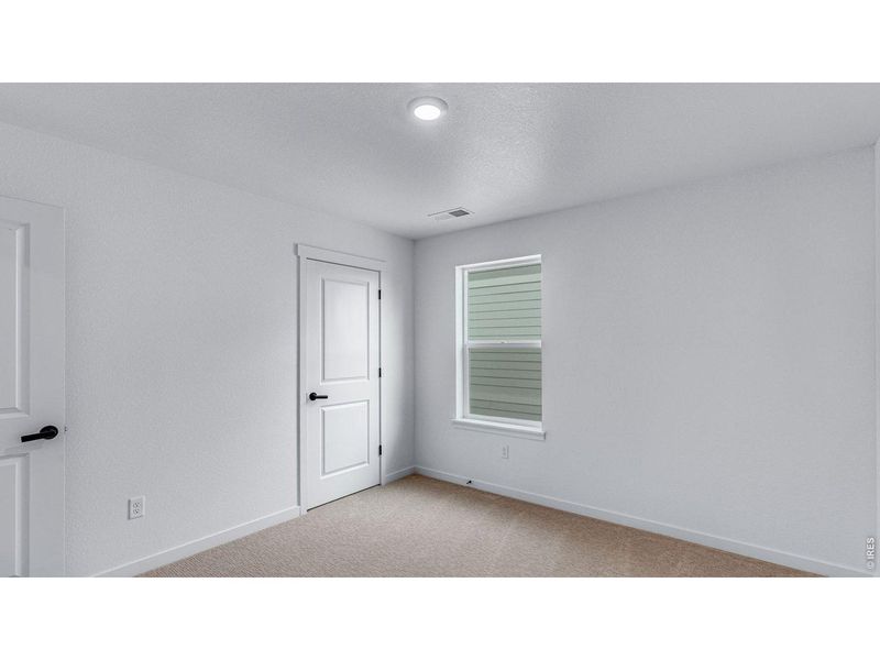 Spacious, unfurnished interior of a new home in Hansen Farm, Fort Collins (Image 14).