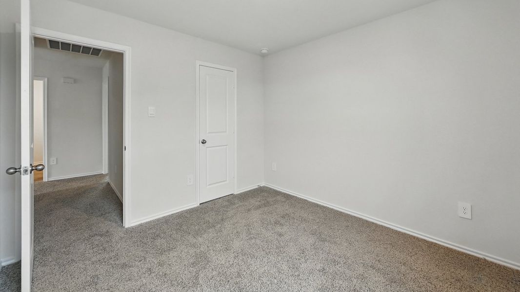 Spacious, unfurnished interior of a new home in Wildcat Ranch, Crandall (Image 23).