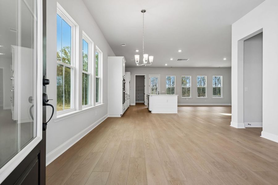 Spacious, unfurnished interior of a new home in Heron's Walk at Summers Corner, Summerville (Image 30).