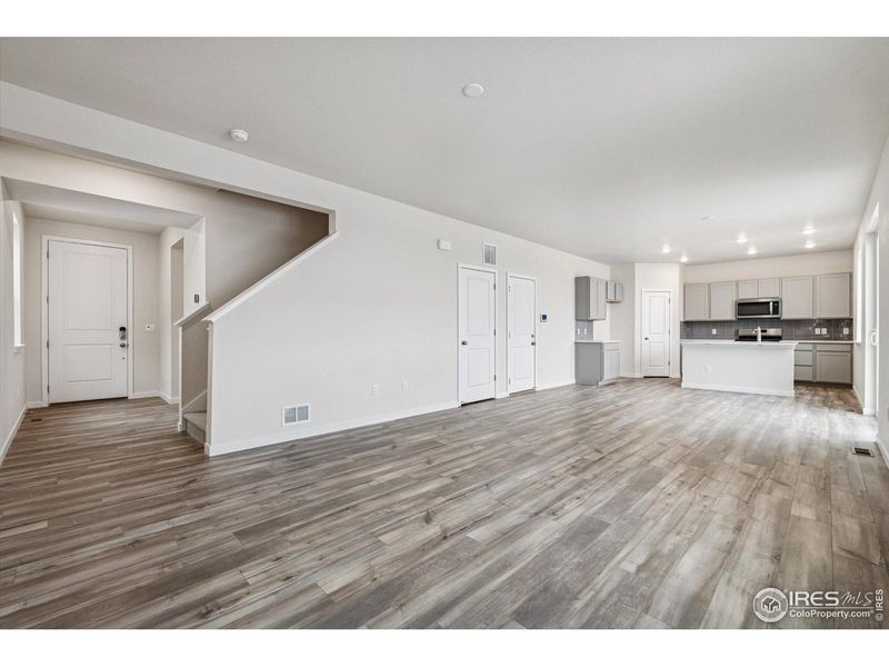 Spacious, unfurnished interior of a new home in The Overlook at Johnstown Farms, Johnstown (Image 17).