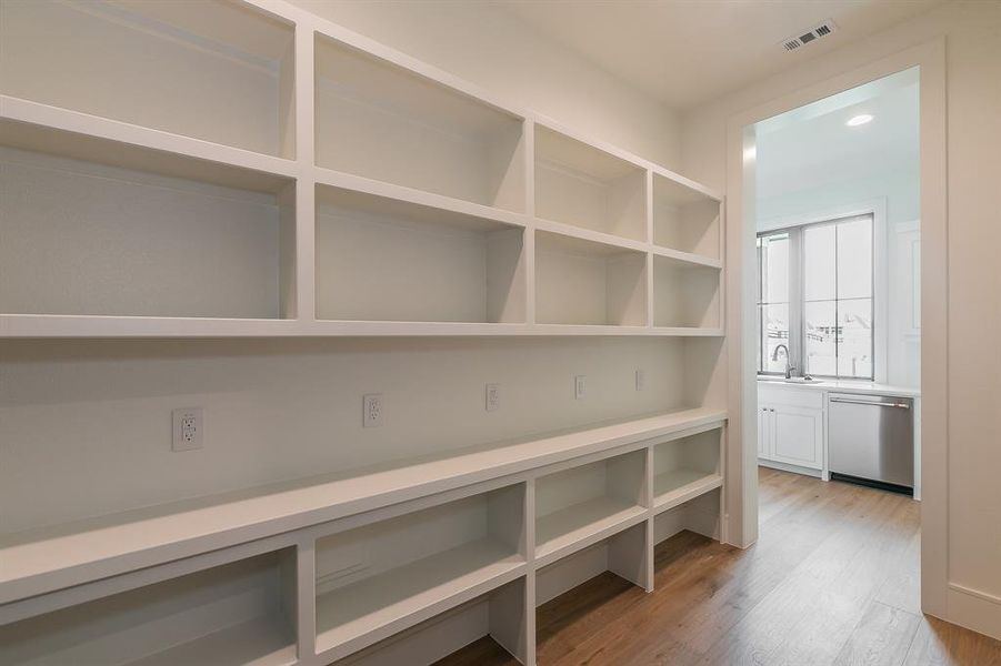 Image 36 of a home in .