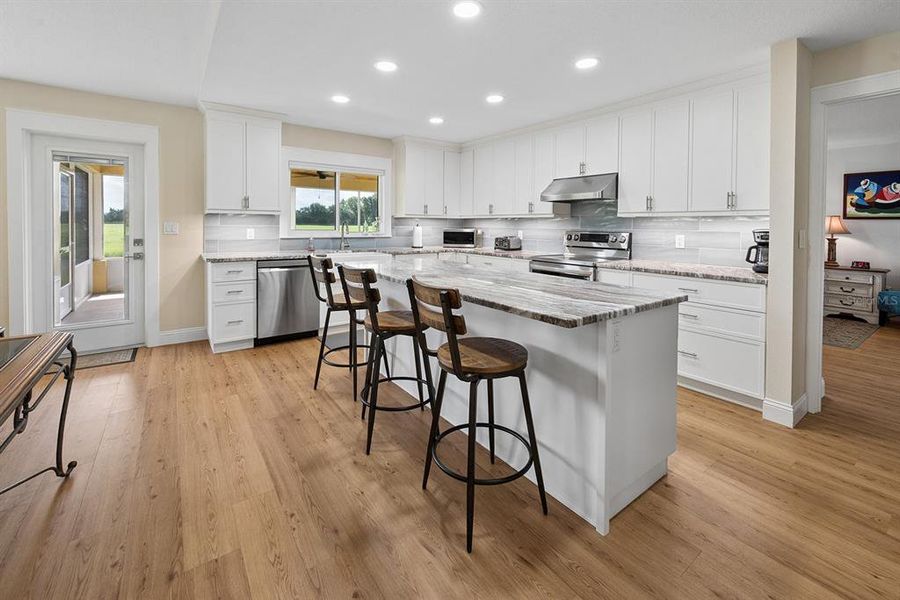 Furnished interior view inside a new home in , Chiefland (Image 43).