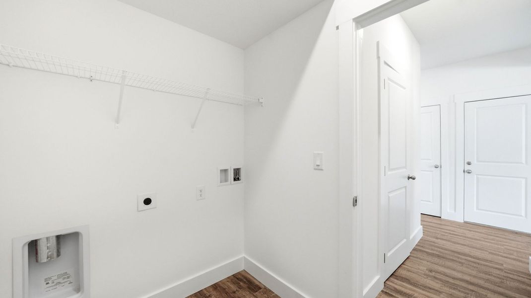 Spacious, unfurnished interior of a new home in Fieldcrest Acres, Blountville (Image 38).