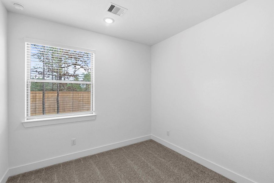 Spacious, unfurnished interior of a new home in Kresston, Montgomery (Image 25).
