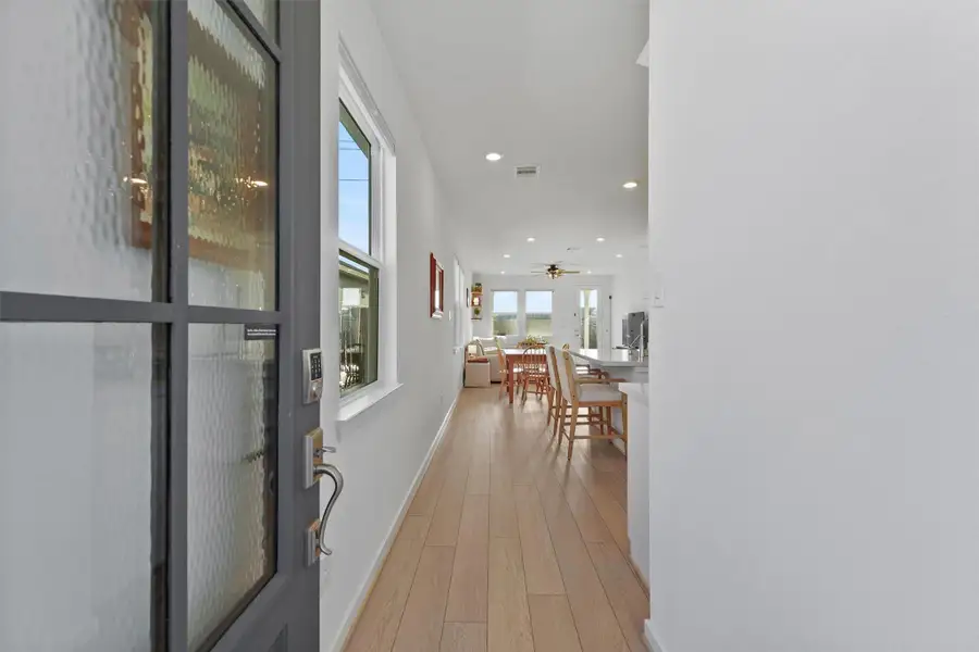 Image 26 of a home in Mason Woods 40s. Image 26 of a home in Mason Woods 40s.