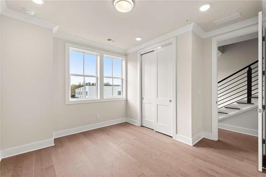 Spacious, unfurnished interior of a new home in , Alpharetta (Image 18).