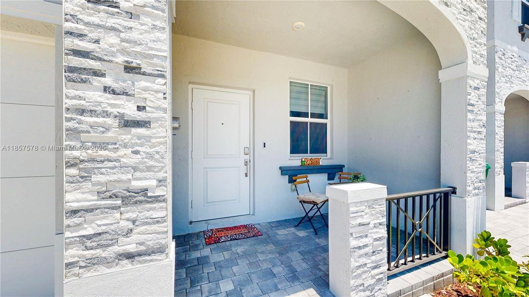 Furnished interior view inside a new home in , Homestead (Image 17).