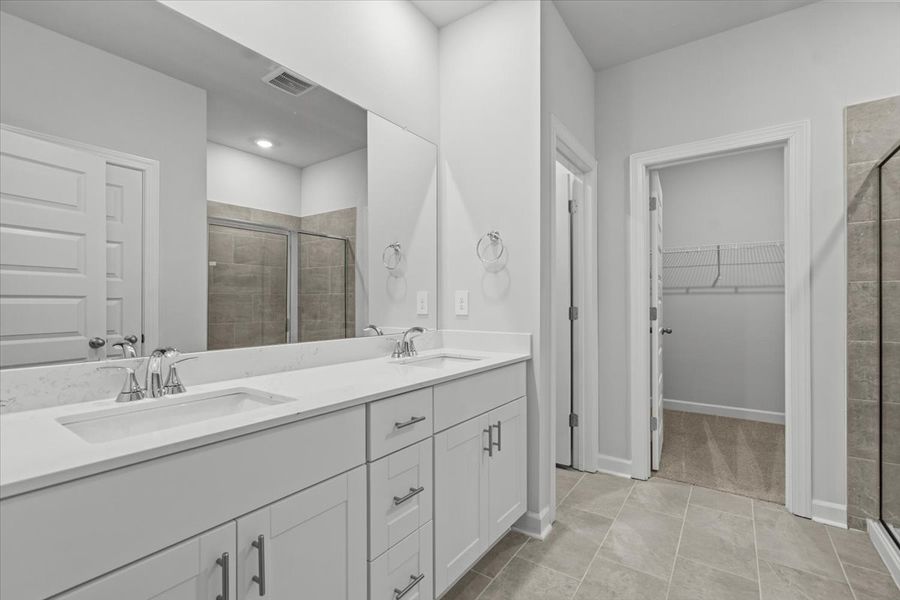 Furnished interior view inside a new home in Vickery Station, Woodruff (Image 5).