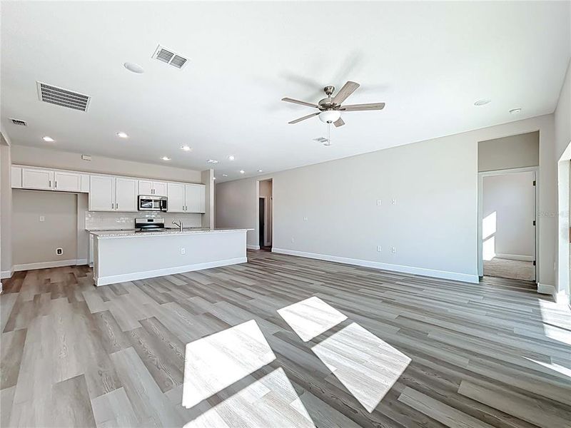 Spacious, unfurnished interior of a new home in , North Port (Image 15).