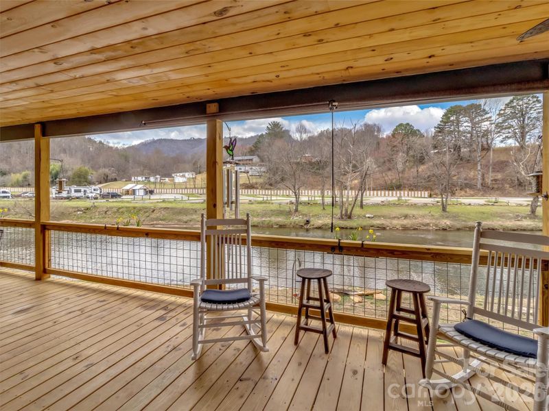 Community amenities in , Sylva (Image 21).