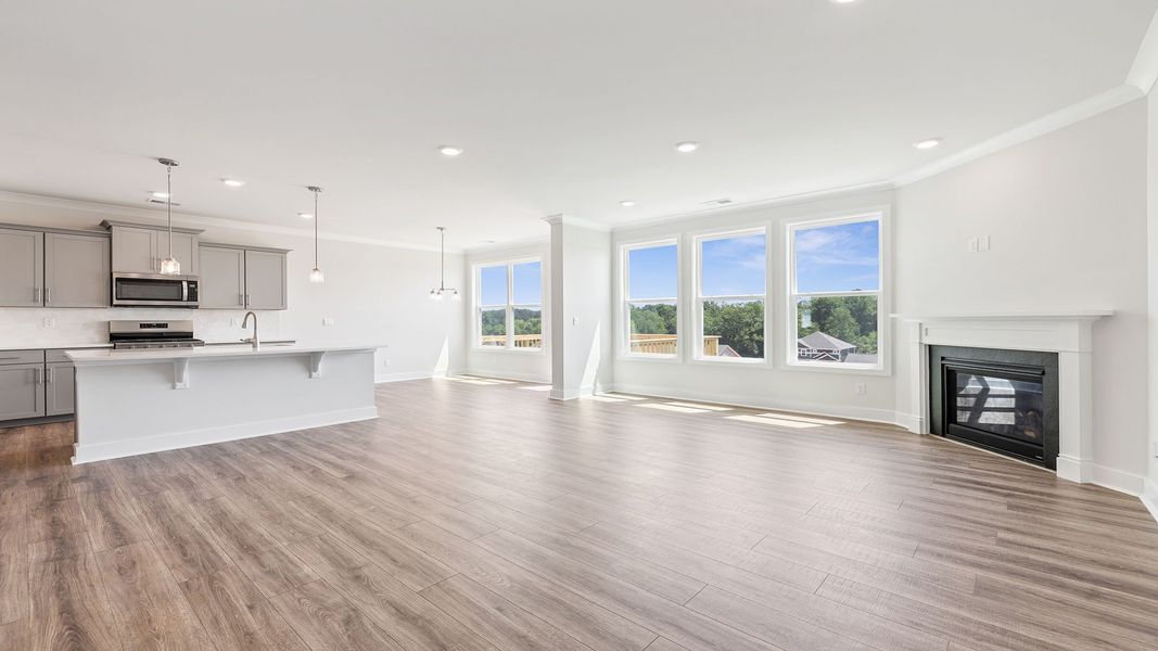 Spacious, unfurnished interior of a new home in Adams Glen, Greenville (Image 18).