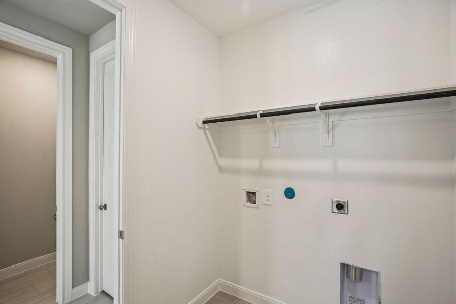 Photo is not of the actual home, but is an inspirational photo of builder’s model home and may depict options, furnishings, and/or decorator features that are not included Photo is not of the actual home, but is an inspirational photo of builder’s model home and may depict options, furnishings, and/or decorator features that are not included