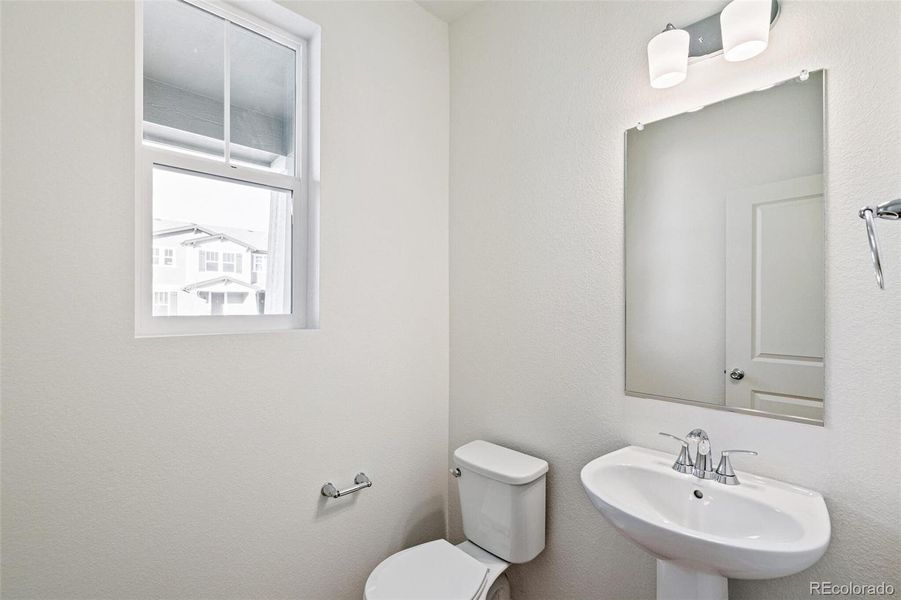 Furnished interior view inside a new home in Turnberry, Commerce City (Image 11).