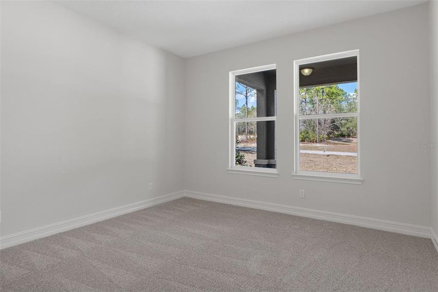 Spacious, unfurnished interior of a new home in Pine Ridge Estates, Beverly Hills (Image 30).