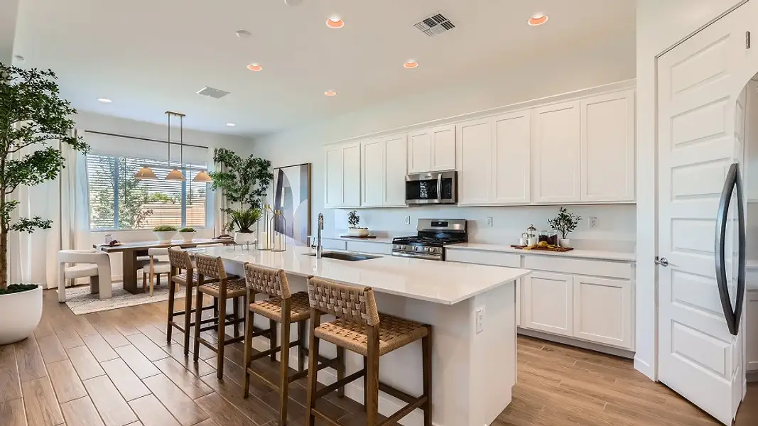 4585 Trillium Kitchen 1of3 Base10