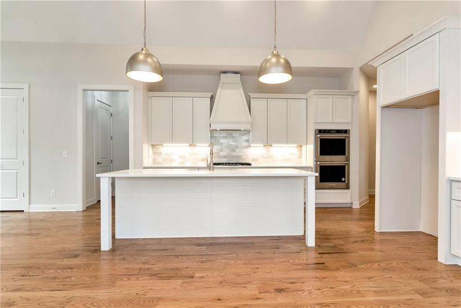 Furnished interior view inside a new home in , Dahlonega (Image 7).
