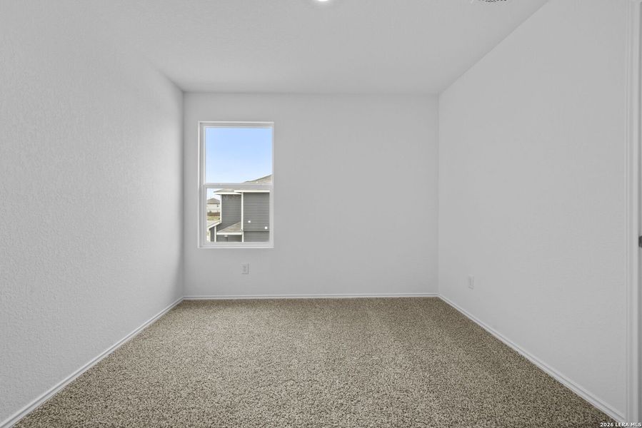 Spacious, unfurnished interior of a new home in Avenida, Converse (Image 18).