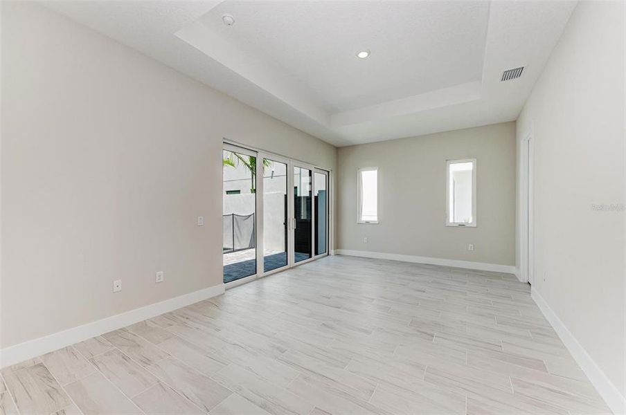 Spacious, unfurnished interior of a new home in Aqua Single Family Homes, Bradenton (Image 33).