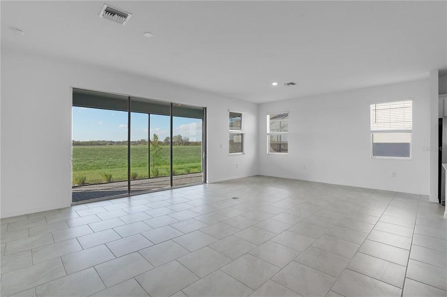 Spacious, unfurnished interior of a new home in Rye Ranch, Parrish (Image 16). Spacious, unfurnished interior of a new home in Rye Ranch, Parrish (Image 16).