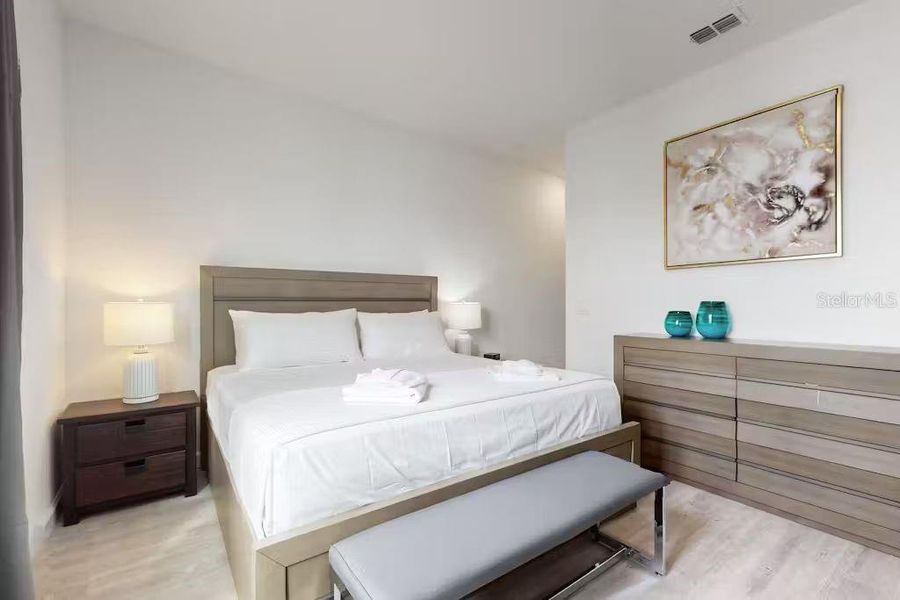 Furnished interior view inside a new home in , Davenport (Image 14).