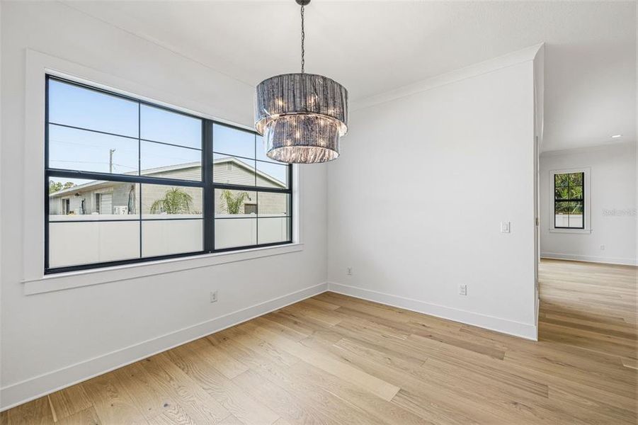 Spacious, unfurnished interior of a new home in , Tampa (Image 37).