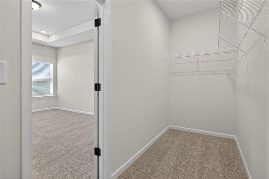 Spacious, unfurnished interior of a new home in Sanders Park, Austell (Image 26).
