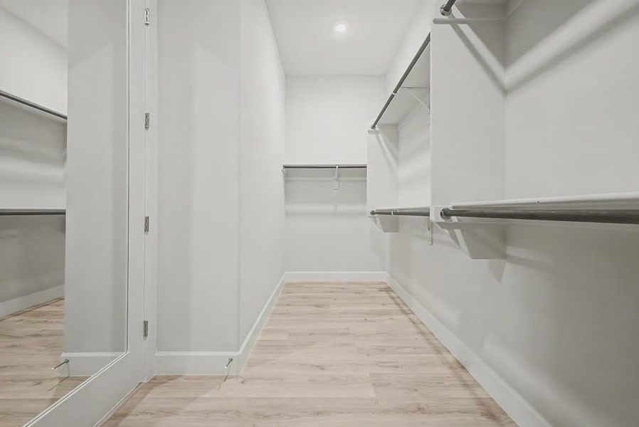 Spacious, unfurnished interior of a new home in Bellero Estates, Queen Creek (Image 24). Spacious, unfurnished interior of a new home in Bellero Estates, Queen Creek (Image 24).