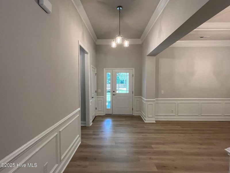 Spacious, unfurnished interior of a new home in Palmetto Creek, Bolivia (Image 12). Spacious, unfurnished interior of a new home in Palmetto Creek, Bolivia (Image 12).