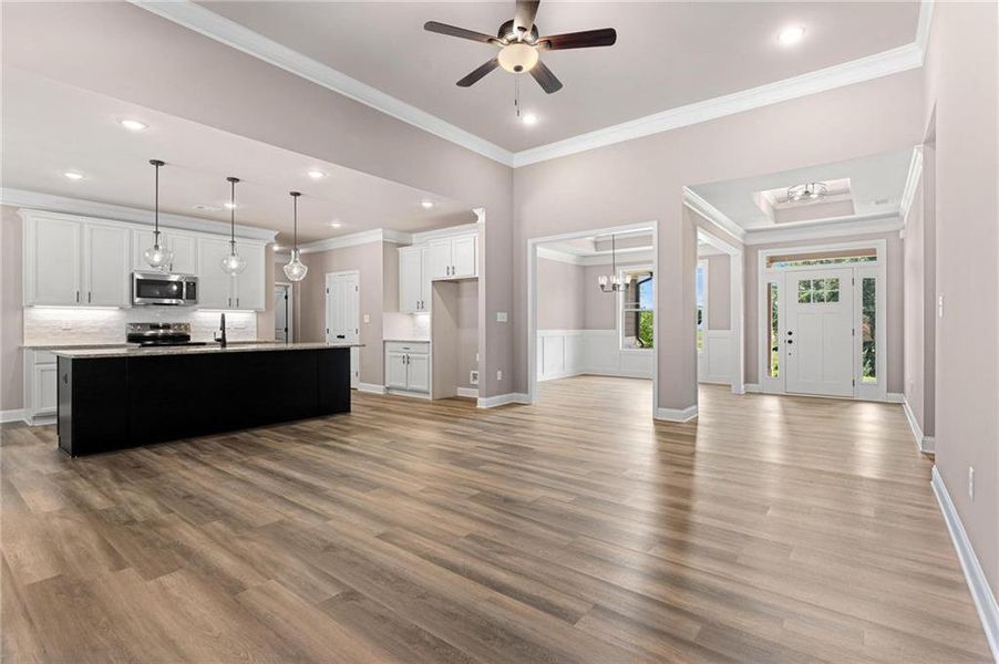 Spacious, unfurnished interior of a new home in , Jefferson (Image 27).