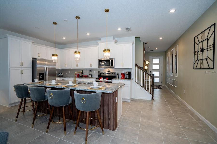 Furnished interior view inside a new home in , Kissimmee (Image 7).