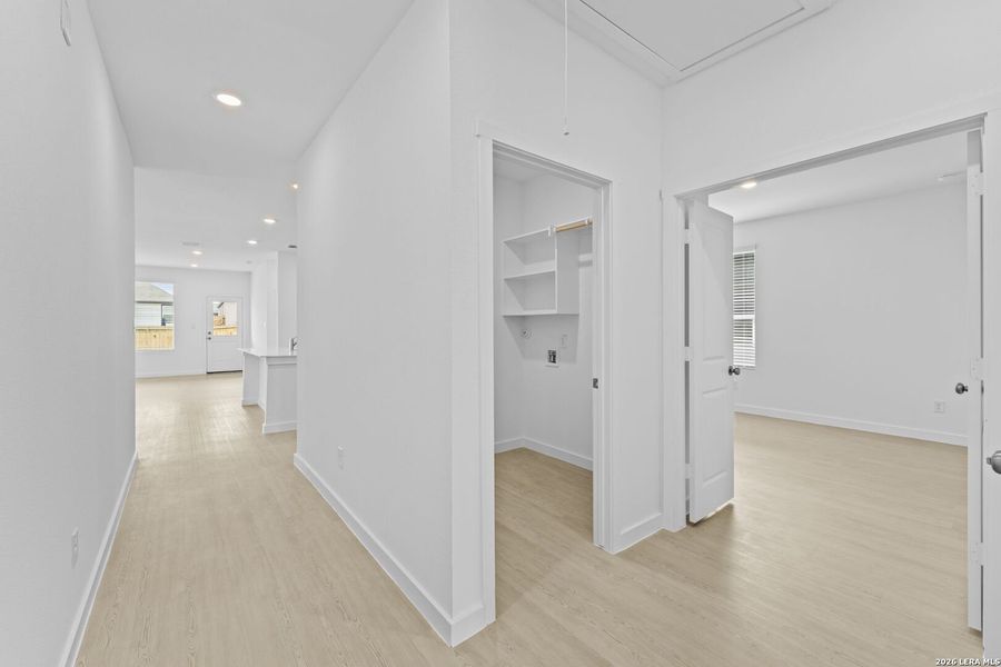 Spacious, unfurnished interior of a new home in Hightop Ridge, Converse (Image 12).