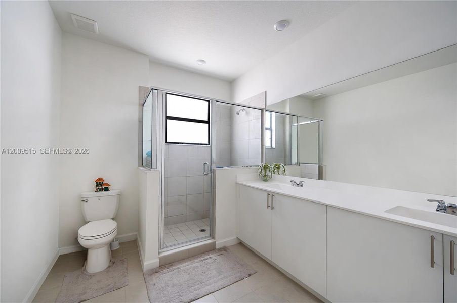 Furnished interior view inside a new home in , Homestead (Image 7).
