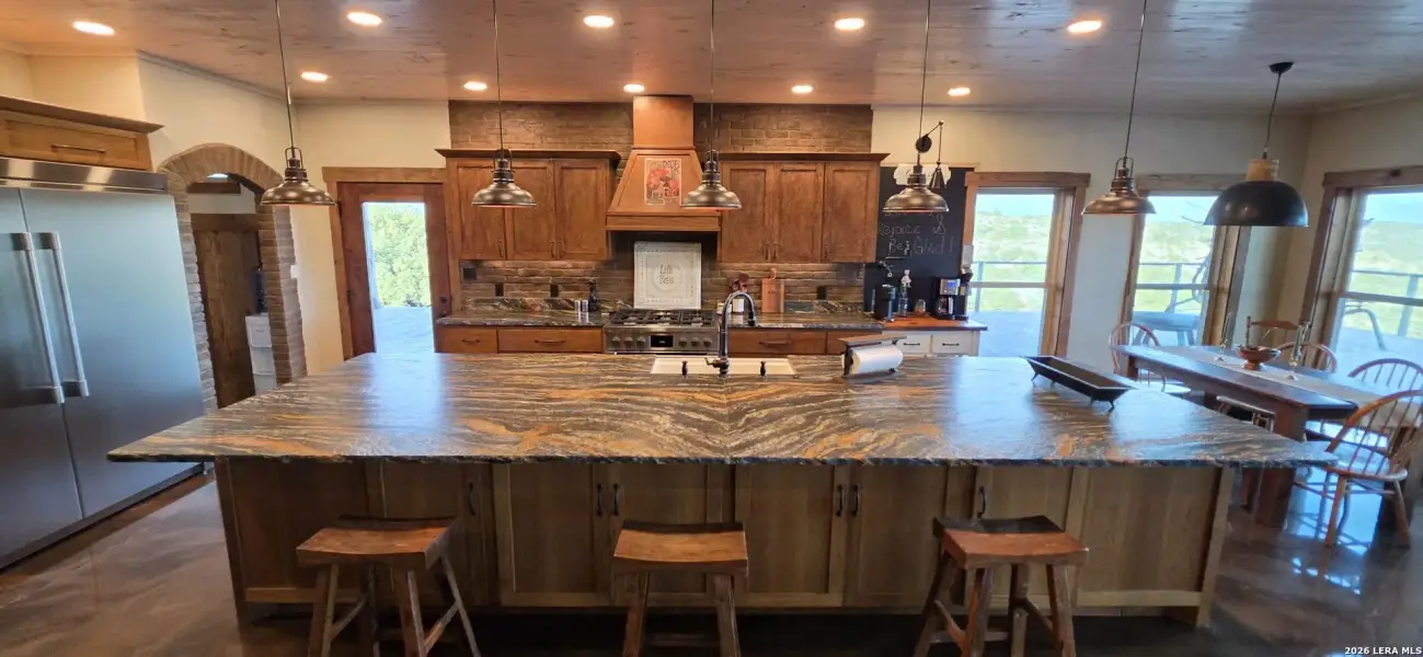 Community amenities in , Leakey (Image 46).