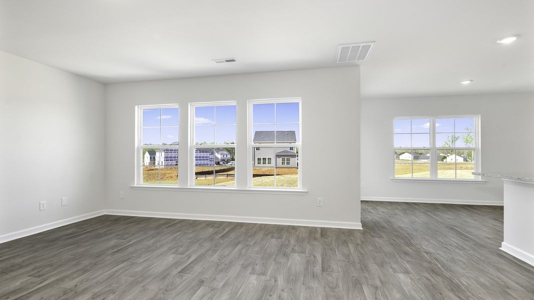 Spacious, unfurnished interior of a new home in Chandler Pointe, Rural Hall (Image 10).