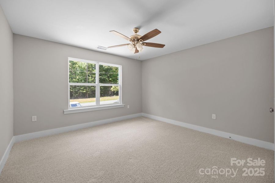 Spacious, unfurnished interior of a new home in , Waxhaw (Image 17). Spacious, unfurnished interior of a new home in , Waxhaw (Image 17).