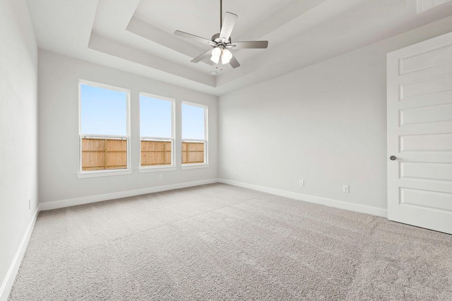 Spacious, unfurnished interior of a new home in Grand Central Park – 50', Conroe (Image 17).