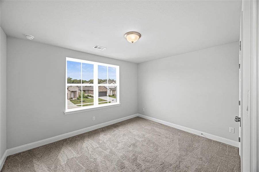 Spacious, unfurnished interior of a new home in Stonebrooke, Conroe (Image 13).