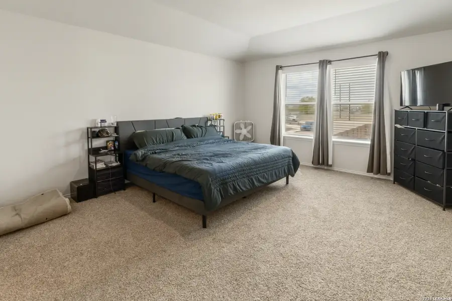 Furnished interior view inside a new home in Avenida, Converse (Image 14).